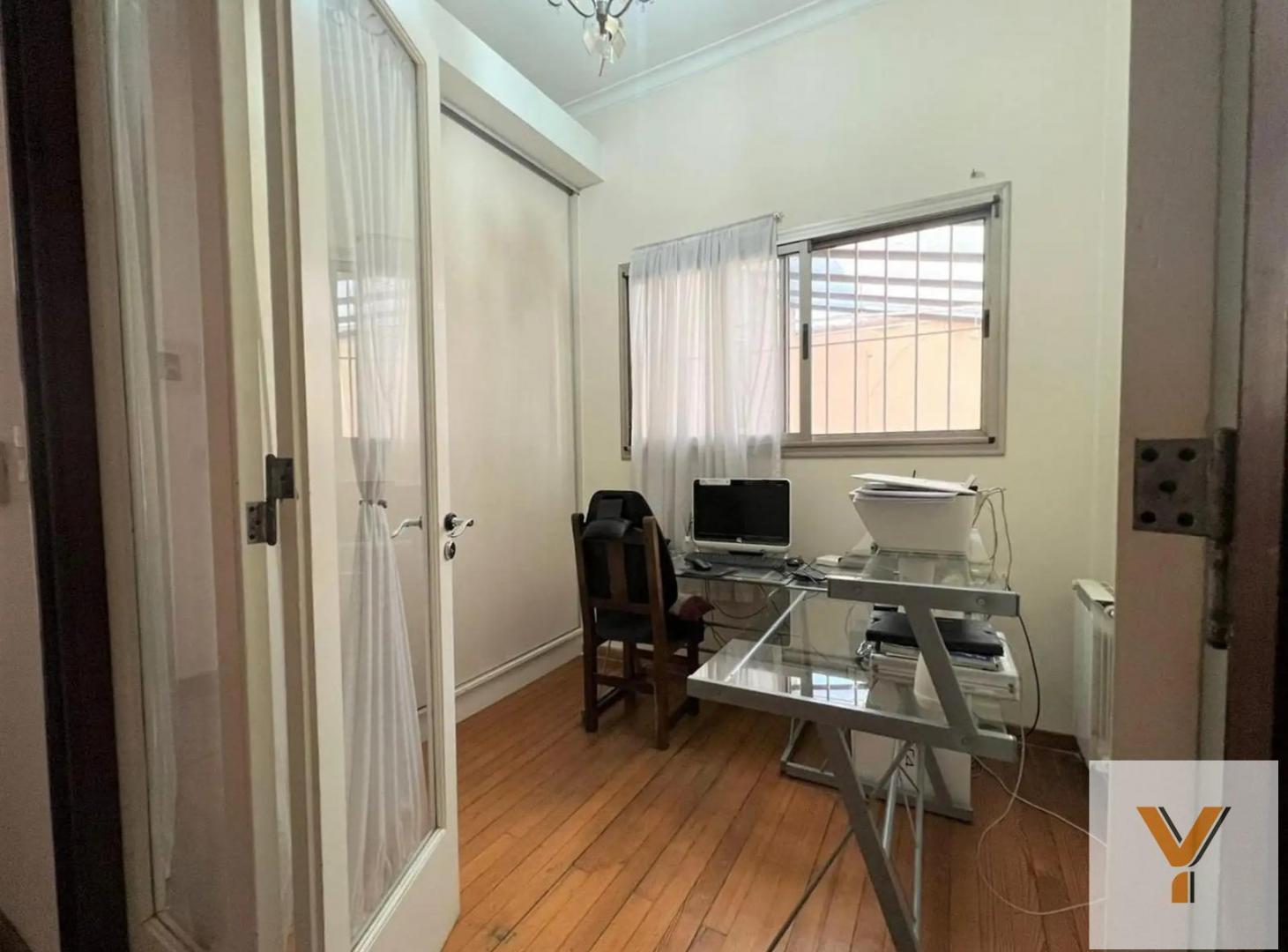 Casa en venta - 4 Dormitorios 4 Baños - 265mts2 - Barracas