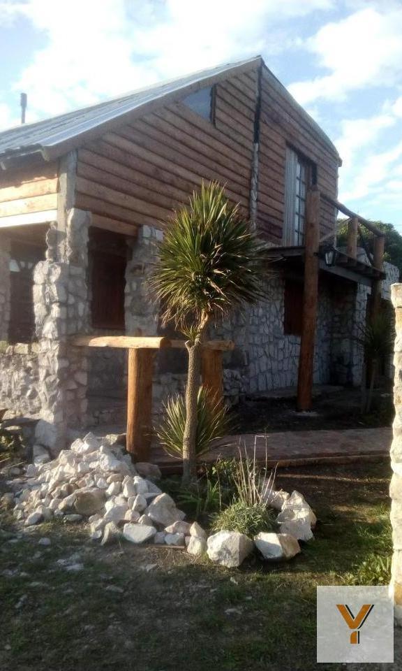 Foto de Casa en alquiler temporario - 3 Dormitorios 2 Baños - Cochera, imagen 2