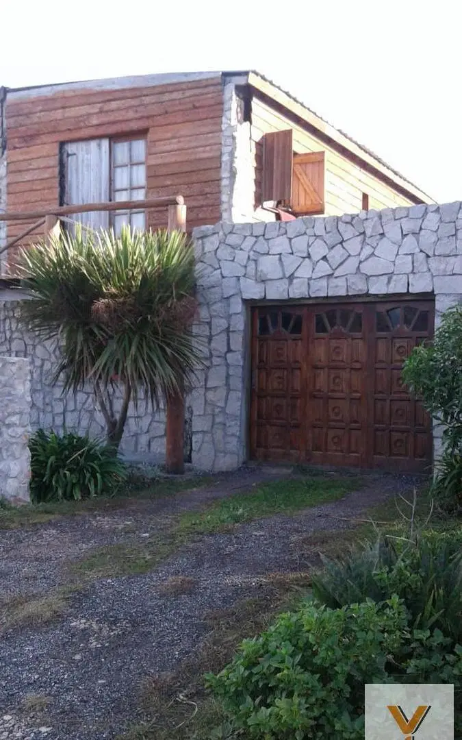 Casa en alquiler temporario - 3 Dormitorios 2 Baños - Cochera - Chapadmalal 2