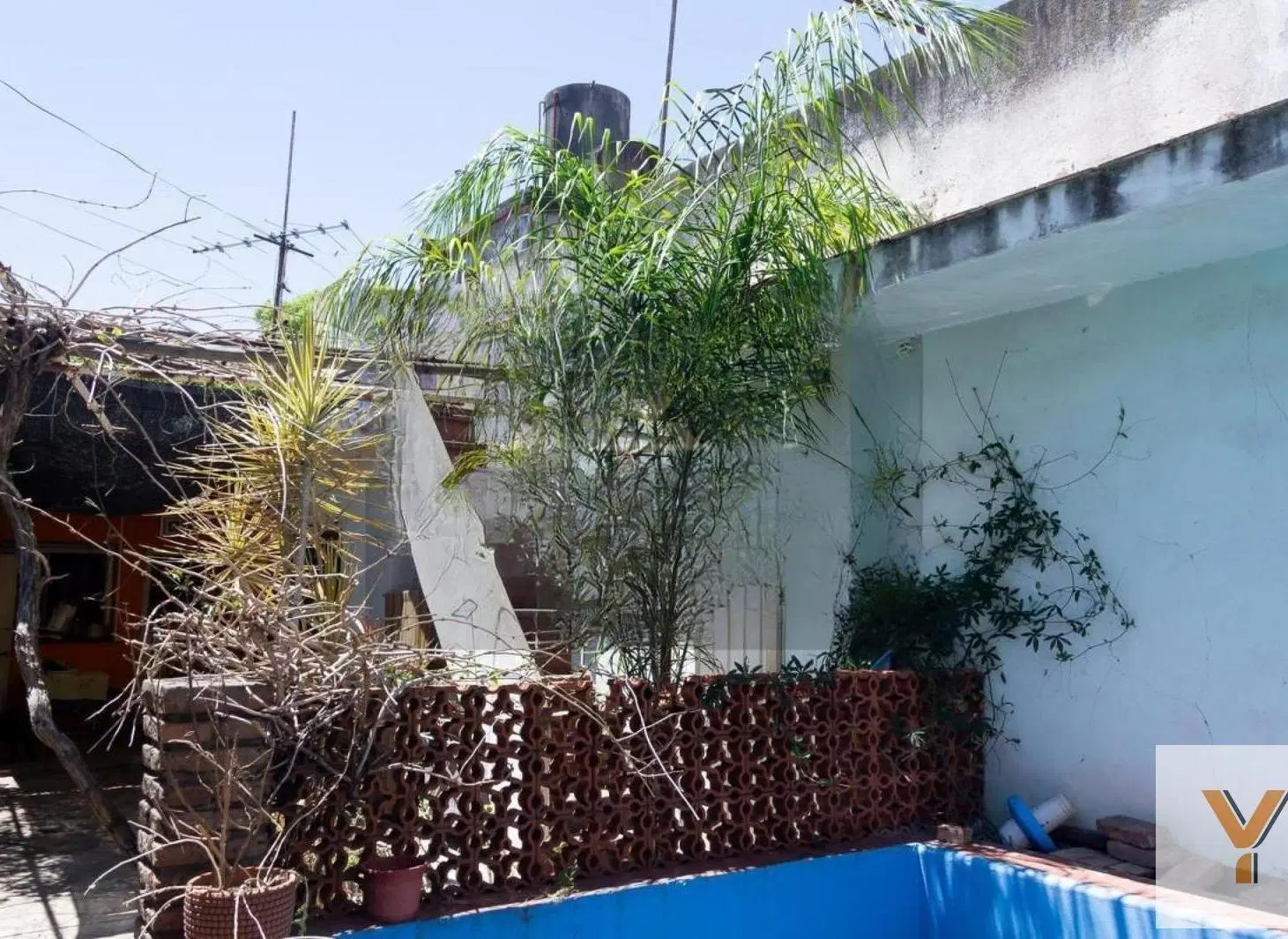 Casa en venta - 2 Dormitorios 1 Baño - Ciudadela 8