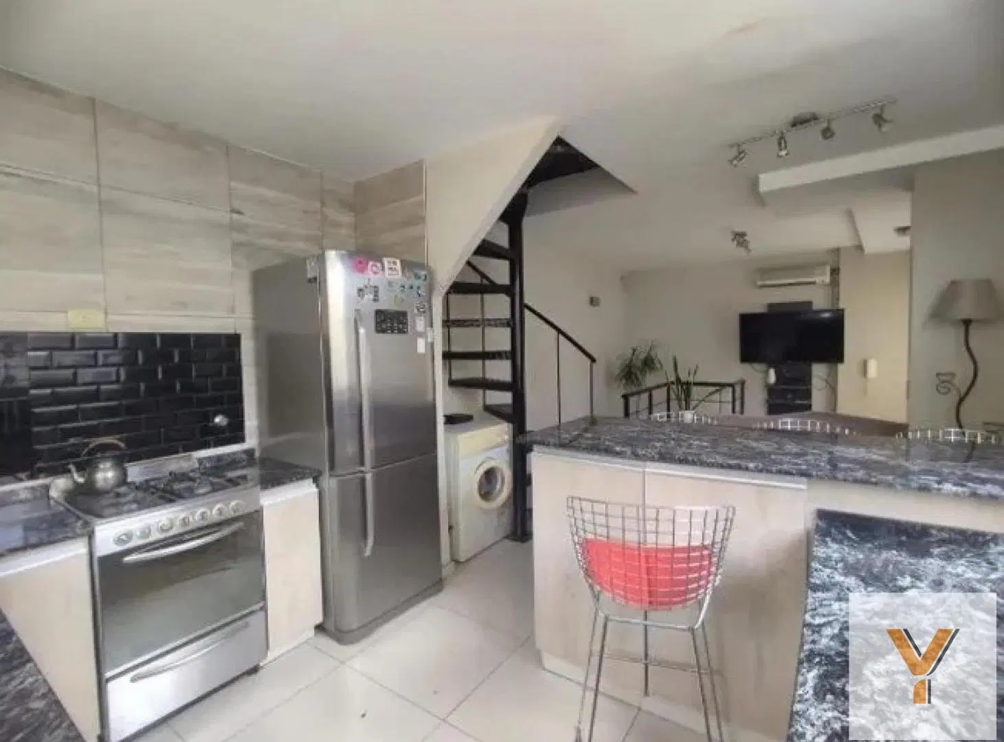 PH en venta - 3 Dormitorios 2 Baños - Villa General Mitre 5