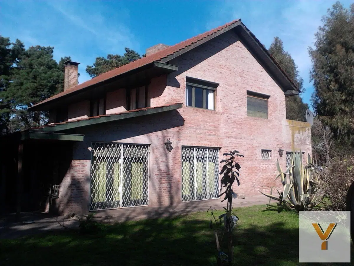 Quinta en venta - 5 dormitorios 3 baños - 396mts2 - Mar Del Plata 3