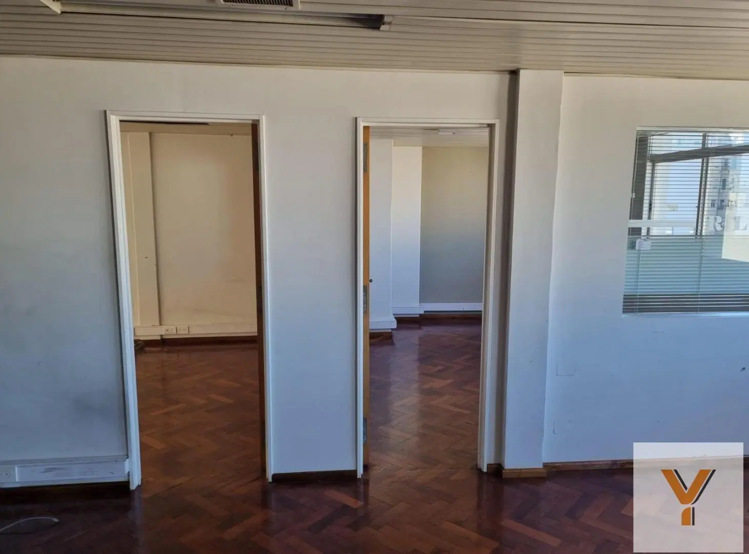 Oficina en venta - 2 Baños - Monserrat 5