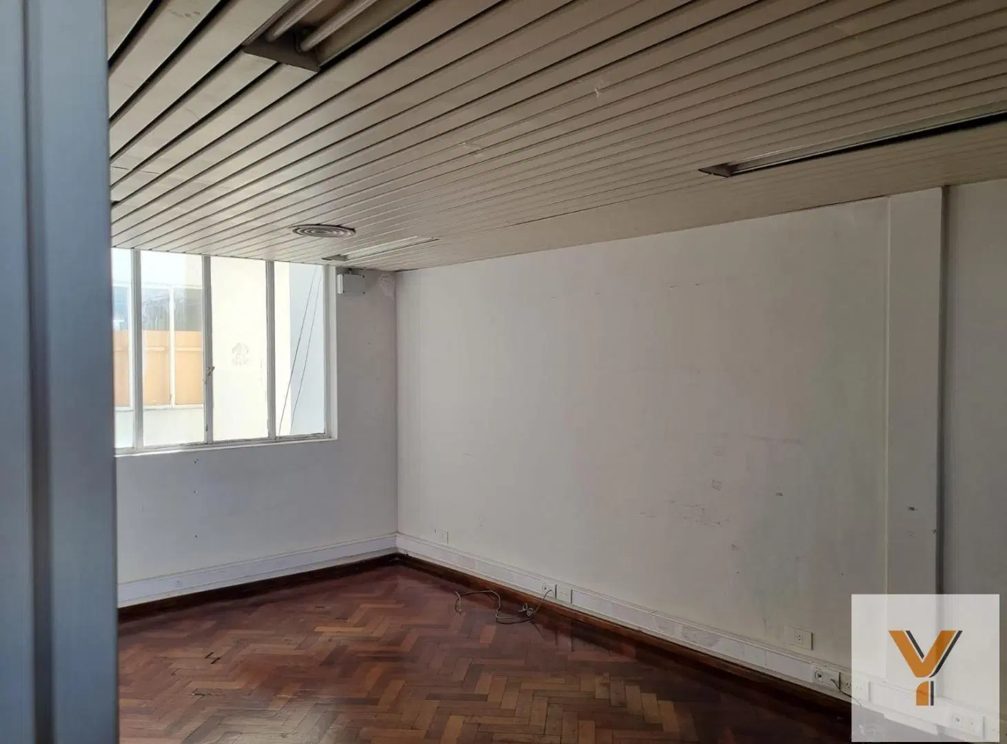 Oficina en venta - 2 Baños - Monserrat 3