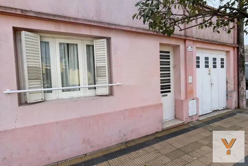 Casa en venta - 3 Dormitorios 1 Baño - 25 de Mayo 5