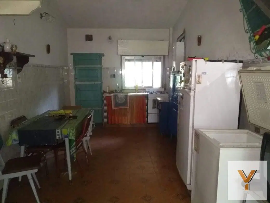 Casa en venta - 3 Dormitorios 2 Baños - Cochera - 560Mts2 - Mar del Tuyú 3