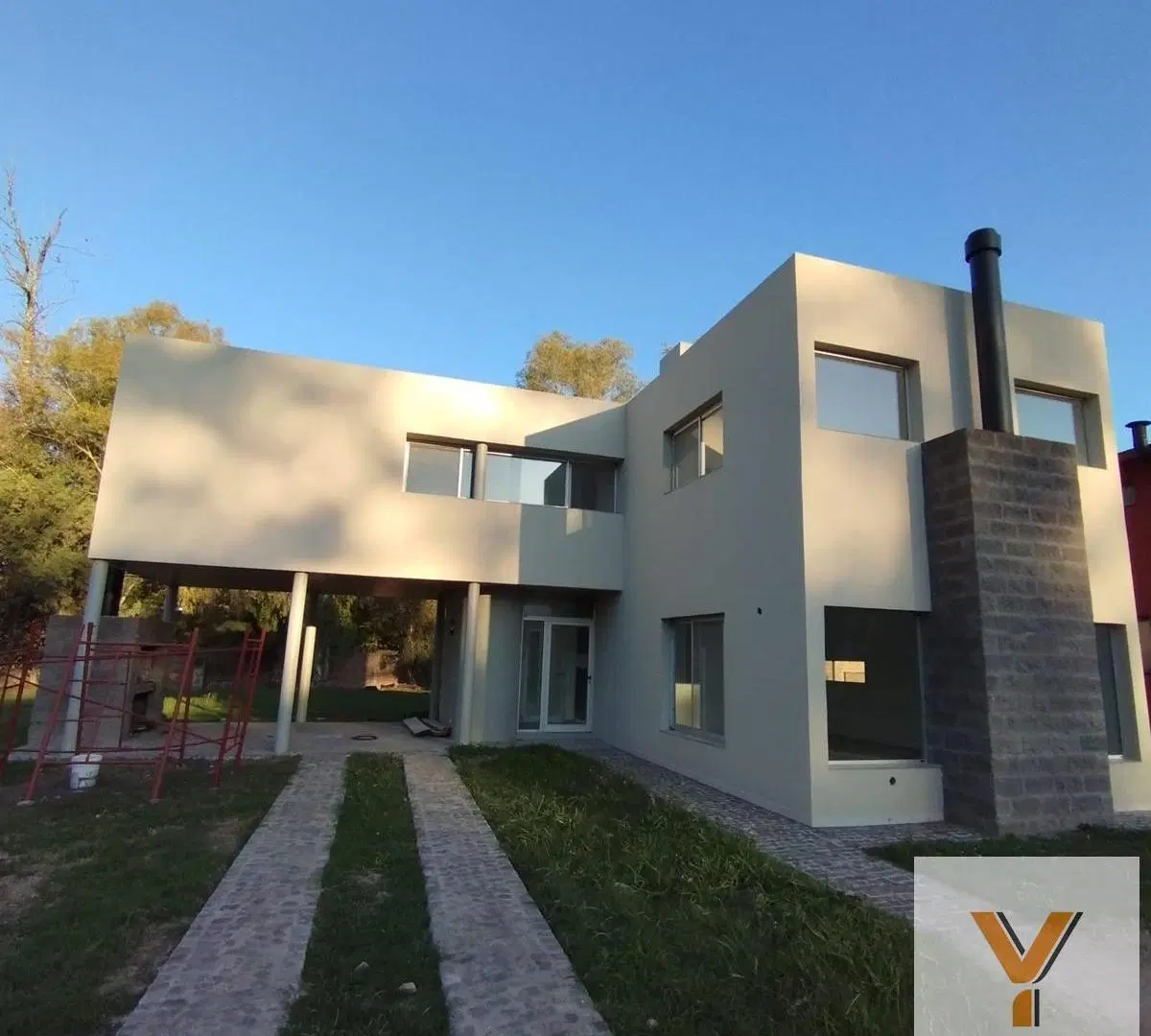 Casa en venta - 2 Dormitorios 2 Baños - 650Mts2 - La Arbolada, Berazategui 5