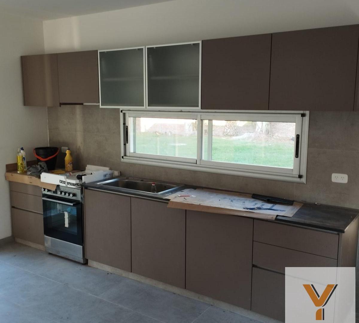 Foto de Casa en venta - 2 Dormitorios 2 Baños - 650Mts2 - La Arbolada, imagen 2