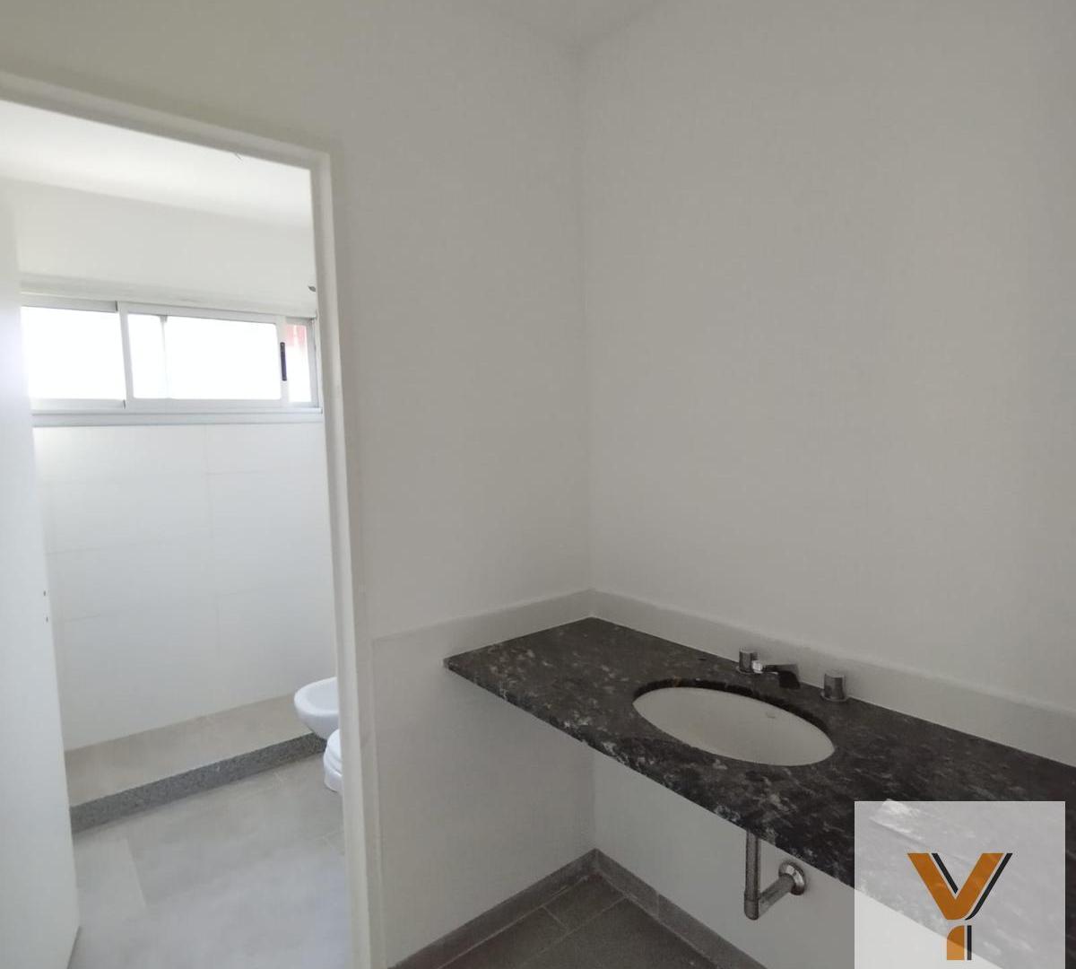 Foto de Casa en venta - 2 Dormitorios 2 Baños - 650Mts2 - La Arbolada, imagen 4