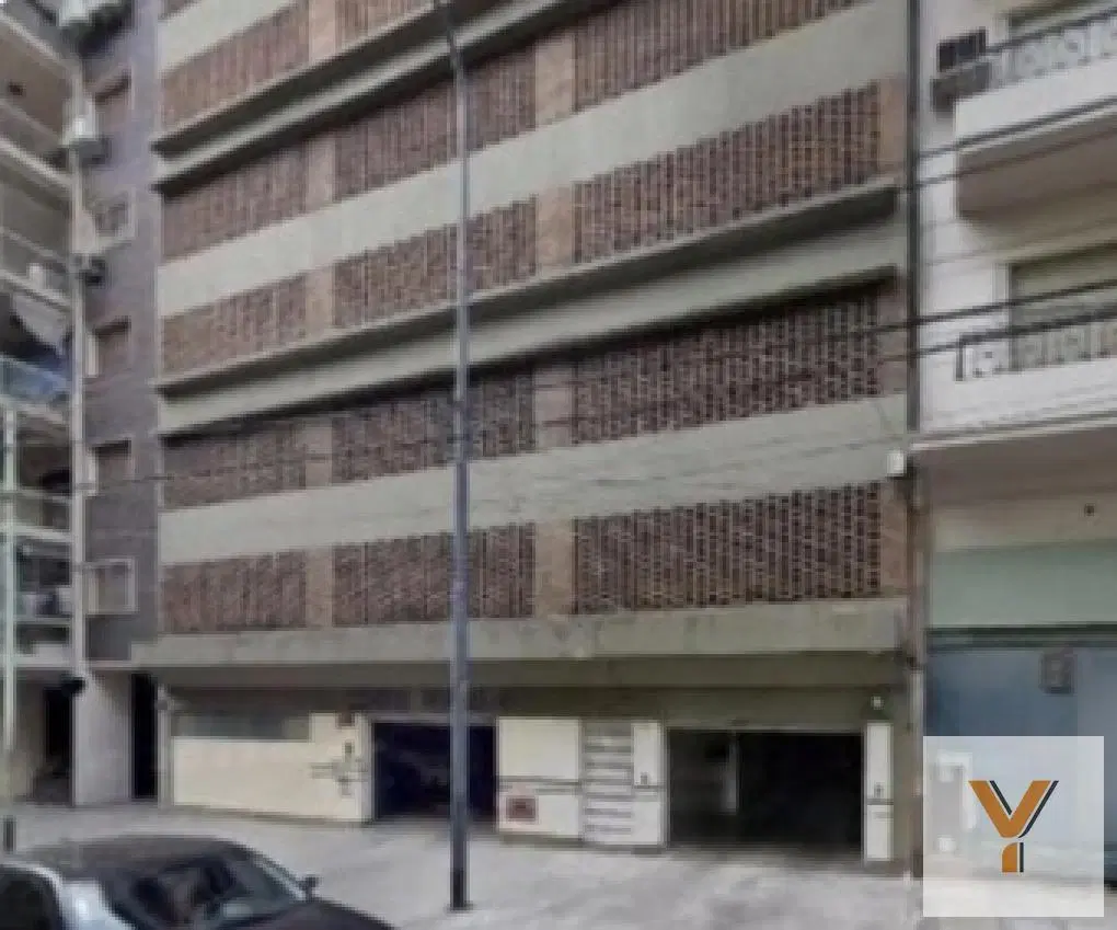 Cochera en venta - 12,39Mts2 - Flores 3