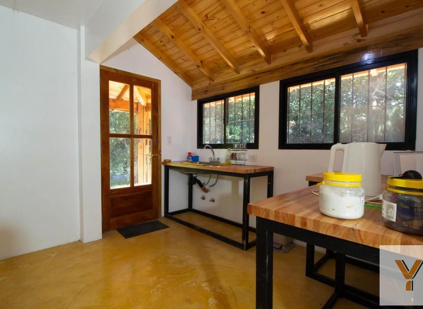 Casa en venta - 2 Dormitorios 2 Baños - La Lonja 1