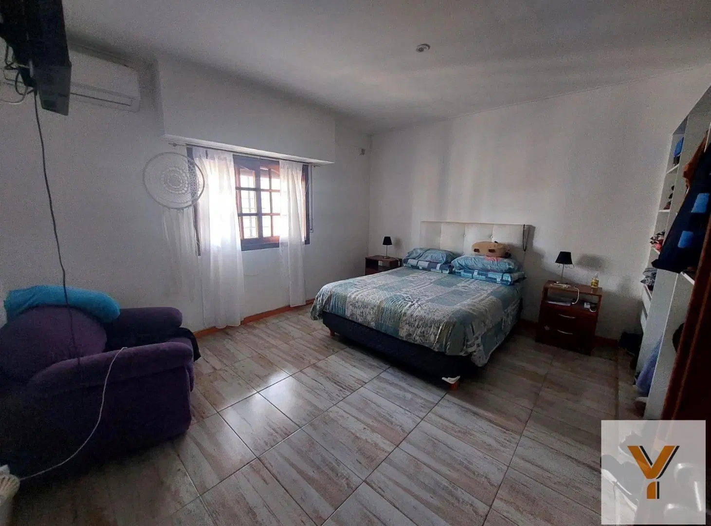 Casa en venta - 4 Dormitorios 2 Baños - La Plata 2