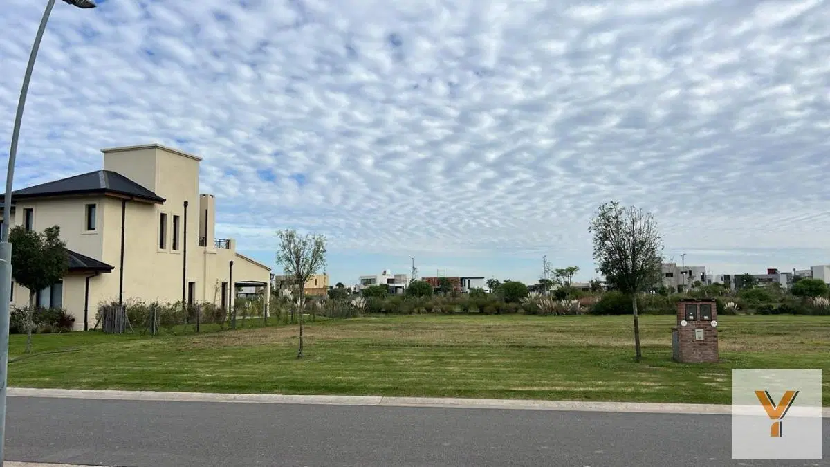 Terreno en venta - 740Mts2  - Puertos del Lago 4