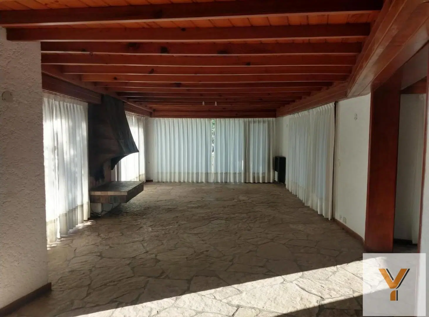 Casa en venta - 4 Dormitorios 5 Baños - Cocheras - 1.546Mts2 - Pinamar 2