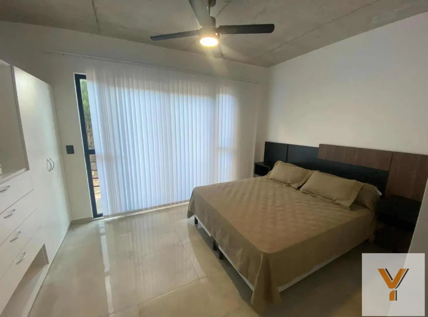 Casa en venta - 3 Dormitorios 4 Baños - Pinamar 1