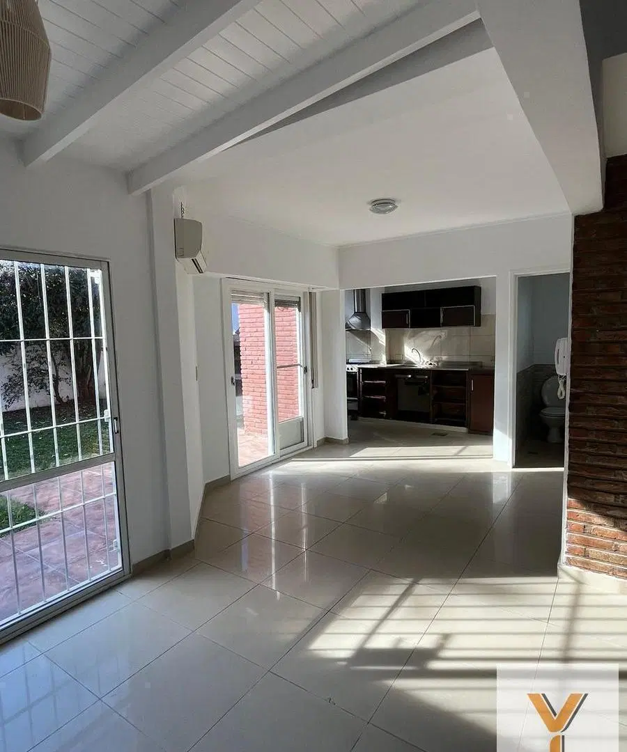 Departamento en venta - 2 Dormitorios 2 Baños - 180mts2 - Quilmes 3