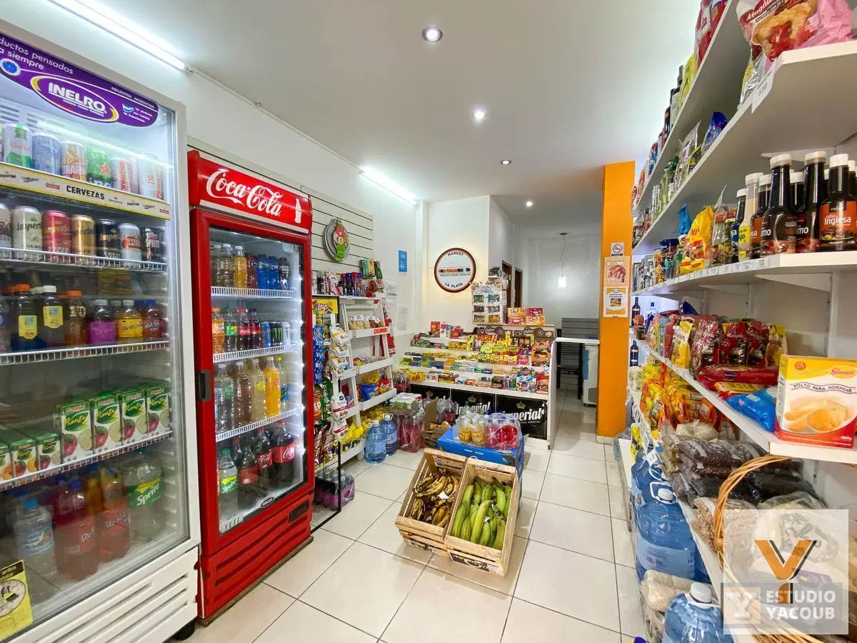 Local comercial en venta - 82mts2 - La Plata 1