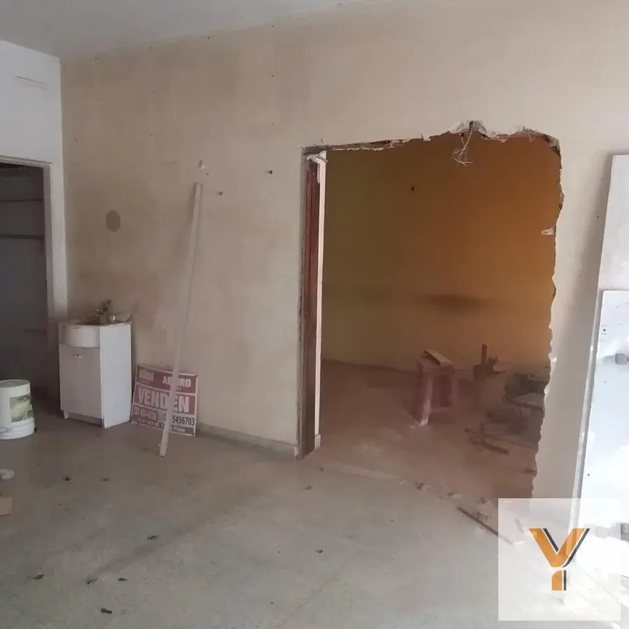 Casa en venta -  2 dormitorios 3 baños - 600mts2 - La Plata 2