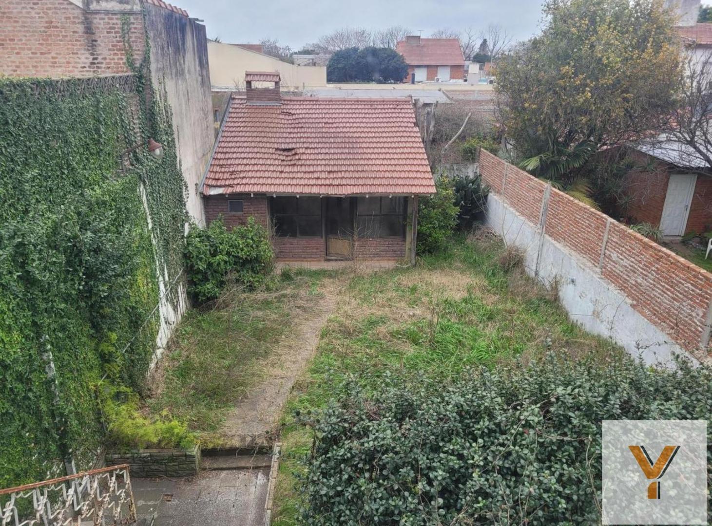 Departamento en venta - 3 Dormitorios 2 Baños - Banfield