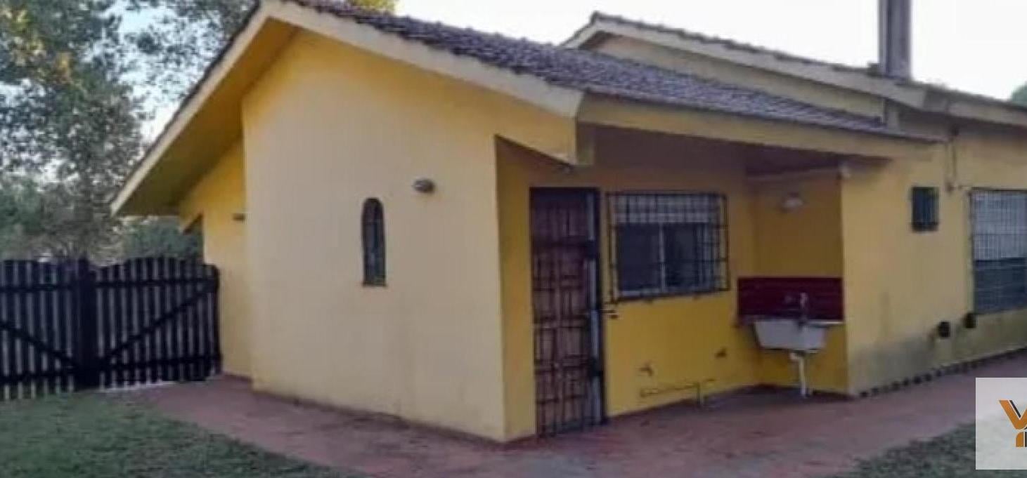 Casa en venta - 2 Dormitorios 1 Baño - Mar del Tuyú