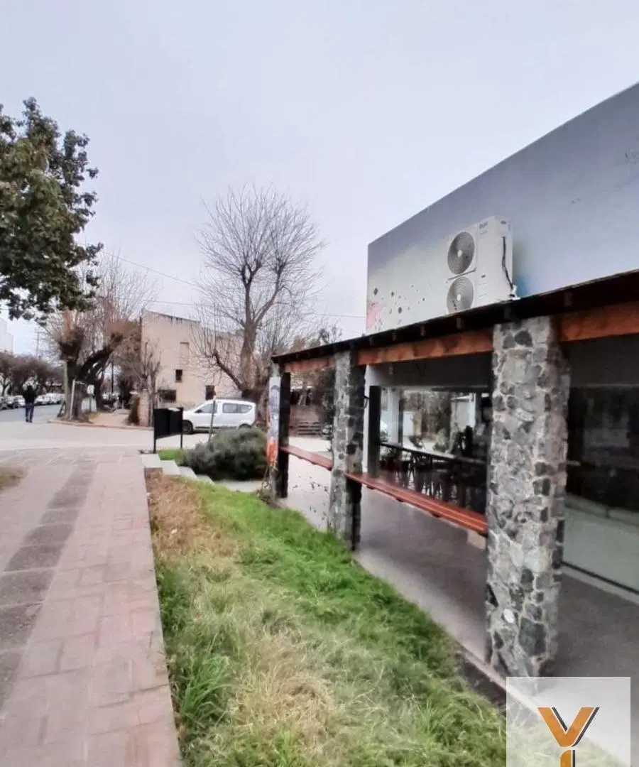 Departamento en venta - 4 Dormitorios 2 Baños - Villa de las Rosas 4