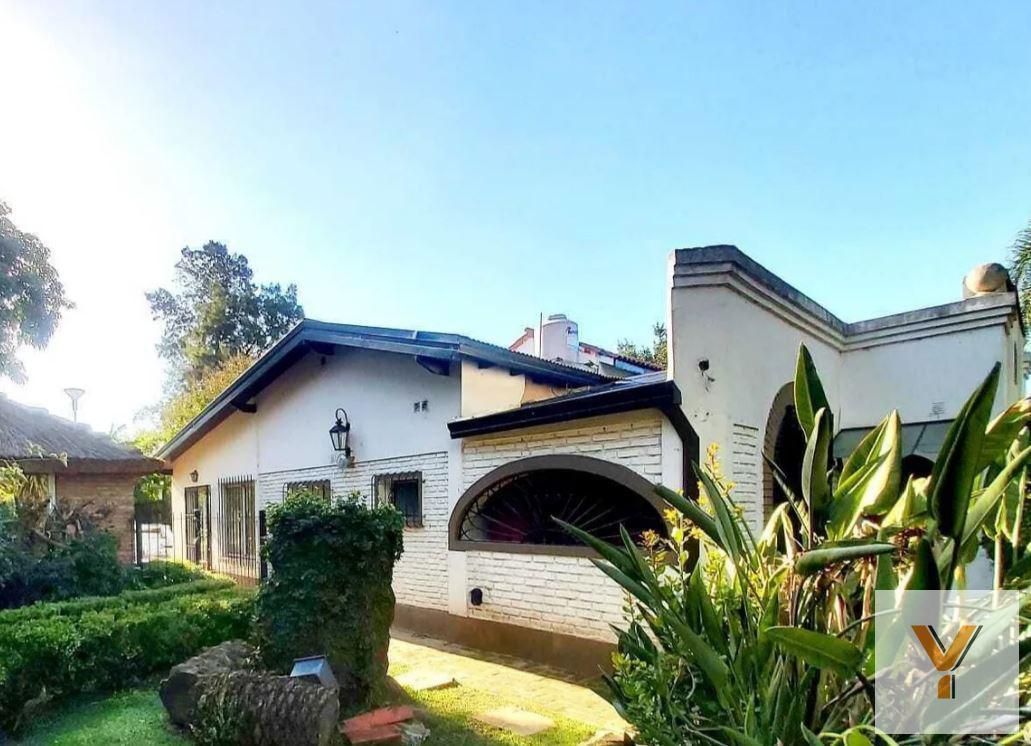 Casa en venta - 5 dormitorios 3 baños - Cochera - 1278mts2 - City Bell, La Plata