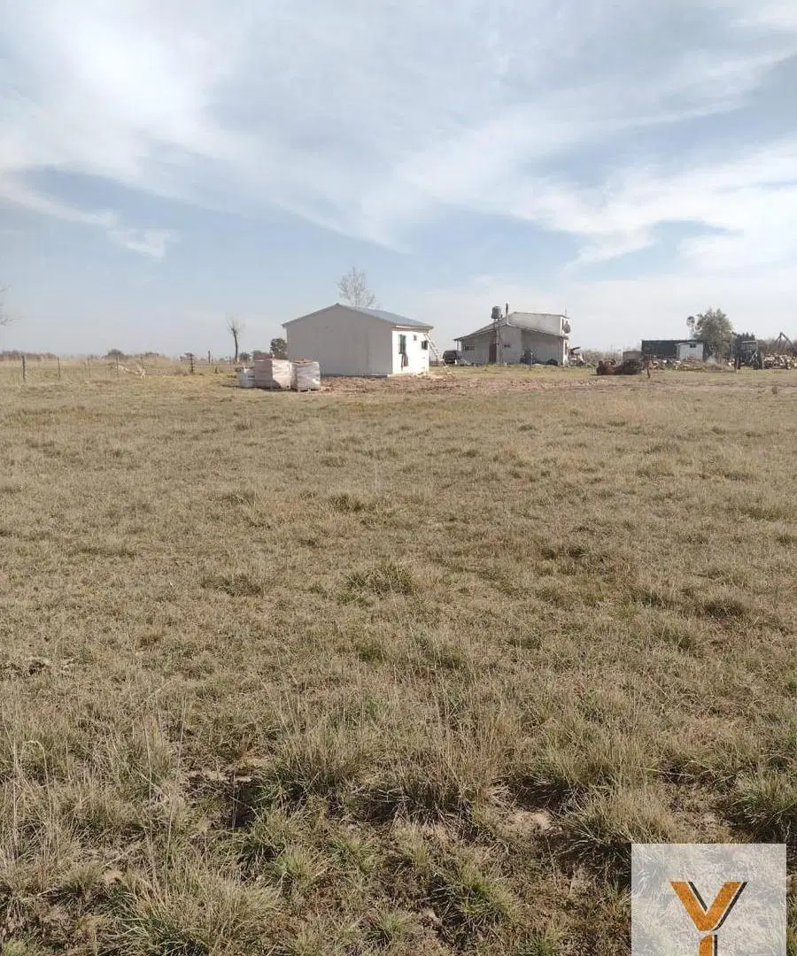 Casa en venta - 2 Dormitorios 1 Baño - 2.495Mts2 - General Lamadrid 2