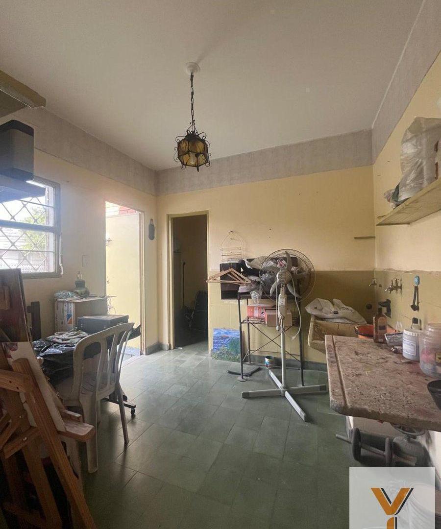Casa en venta - 4 Dormitorios 2 Baños - 233Mts2 - Cochera - Córdoba Capital
