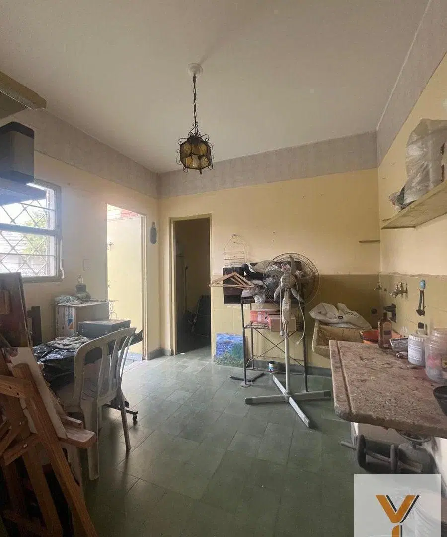 Casa en venta - 4 Dormitorios 2 Baños - 233Mts2 - Cochera - Córdoba Capital 5