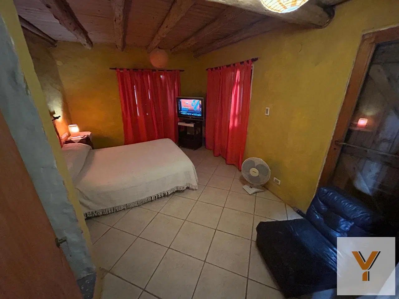 Casa en venta - 2 Dormitorios 2 Baños - Cochera - 300Mts2 - Mar de Cobo 3