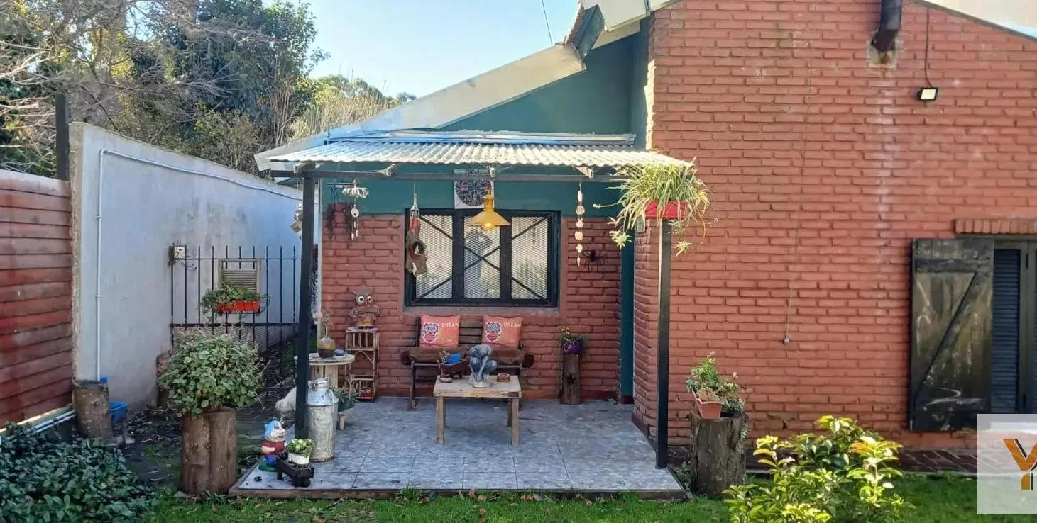 Casa quinta en venta - 4 Dormitorios 3 Baños - Mar del Plata 5