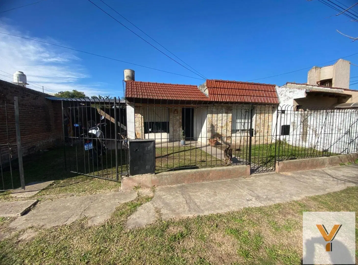 Casa en Venta - 2 Dormitorios 1 Baño - 244.6mts - La Plata 3
