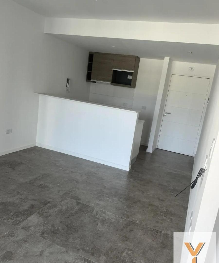 Foto de Departamento en Venta - 1 Dormitorio 1 Baño - 55mts - Ezeiza, imagen 2