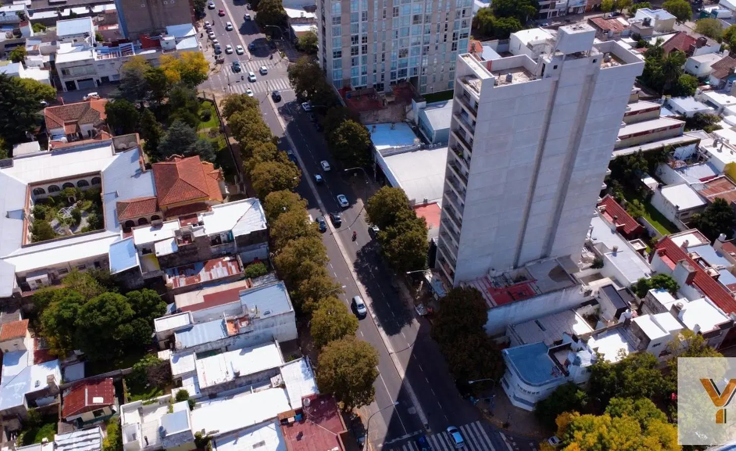 Monoambiente en construcción-venta -contrafrente-32 metros-Pozo - Avenida 7-La Plata 8