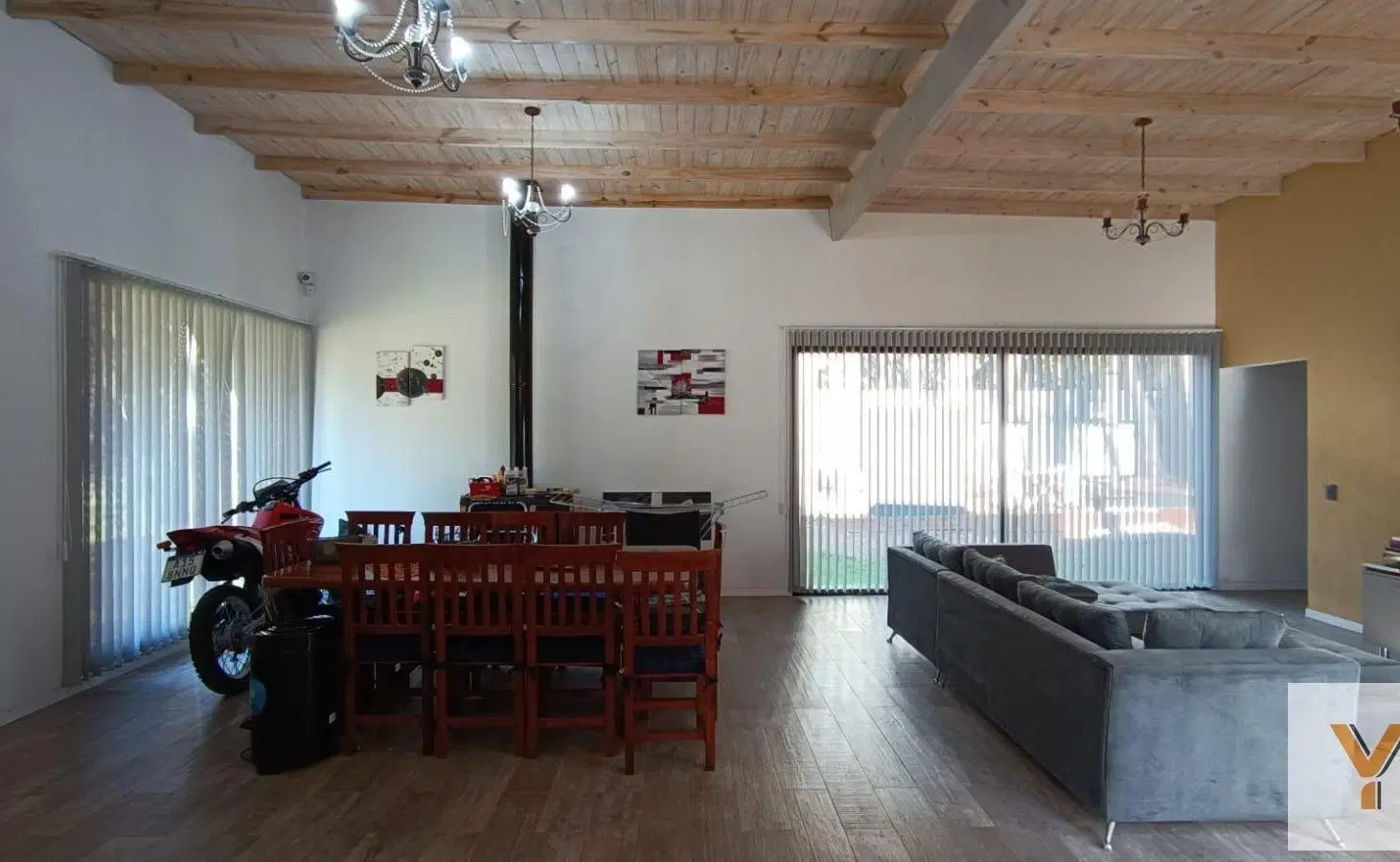 Casa en venta - 3 Dormitorios 3 Baños - Pinamar 5