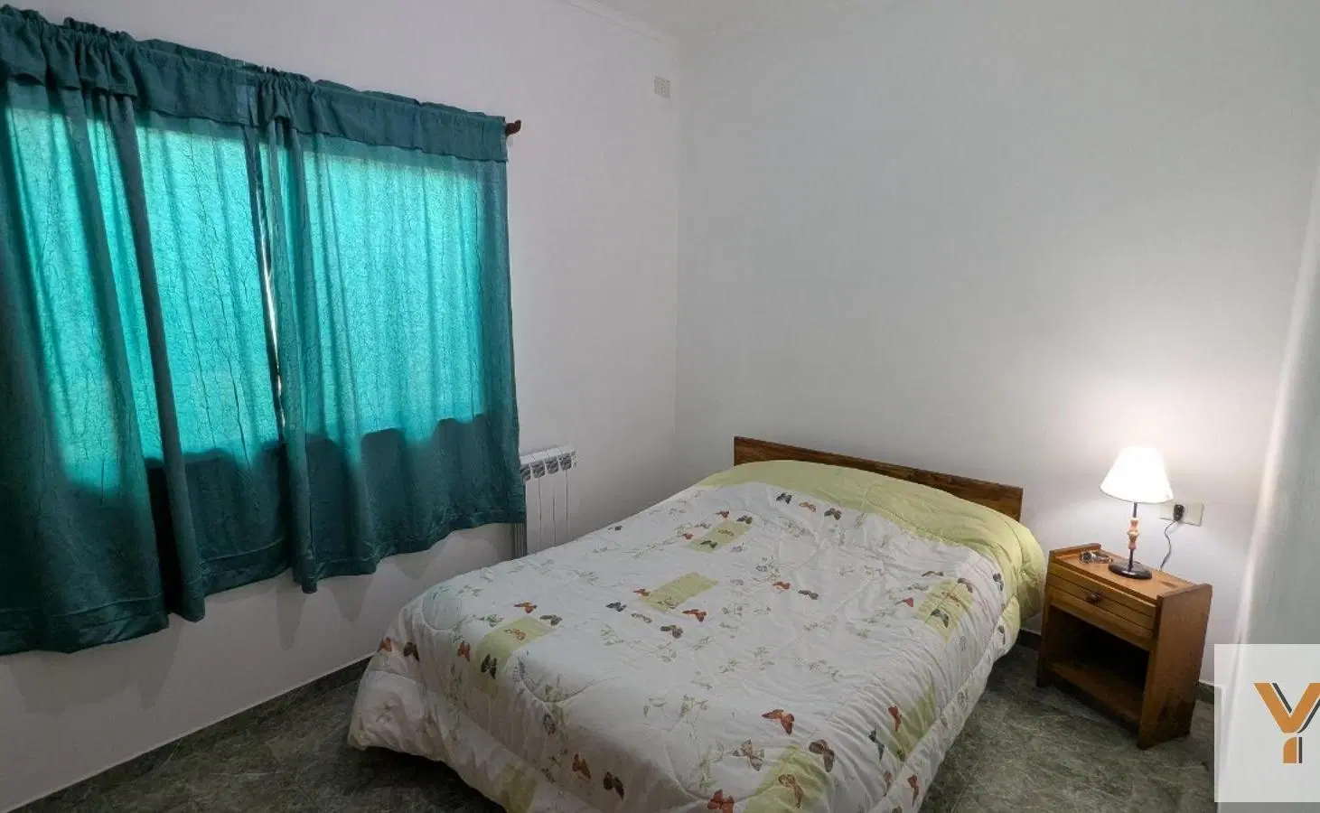 Casa en venta - 3 Dormitorios 2 Baños - 238Mts2 - Roque Perez 8