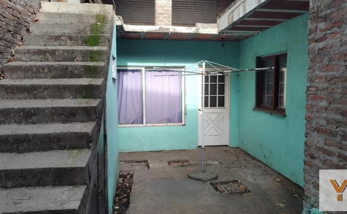 Casa en venta - 4 Dormitorios 2 Baños - Paso del Rey 2