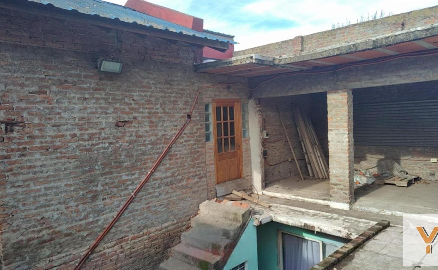 Casa en venta - 4 Dormitorios 2 Baños - Paso del Rey