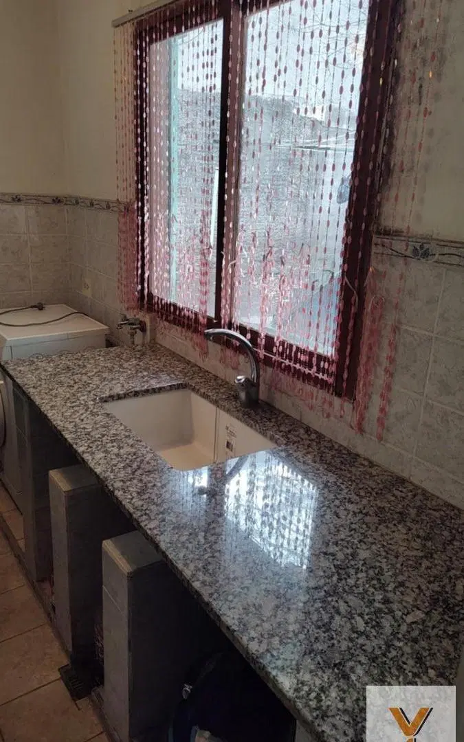 Casa en venta - 4 Dormitorios 2 Baños - Paso del Rey 1