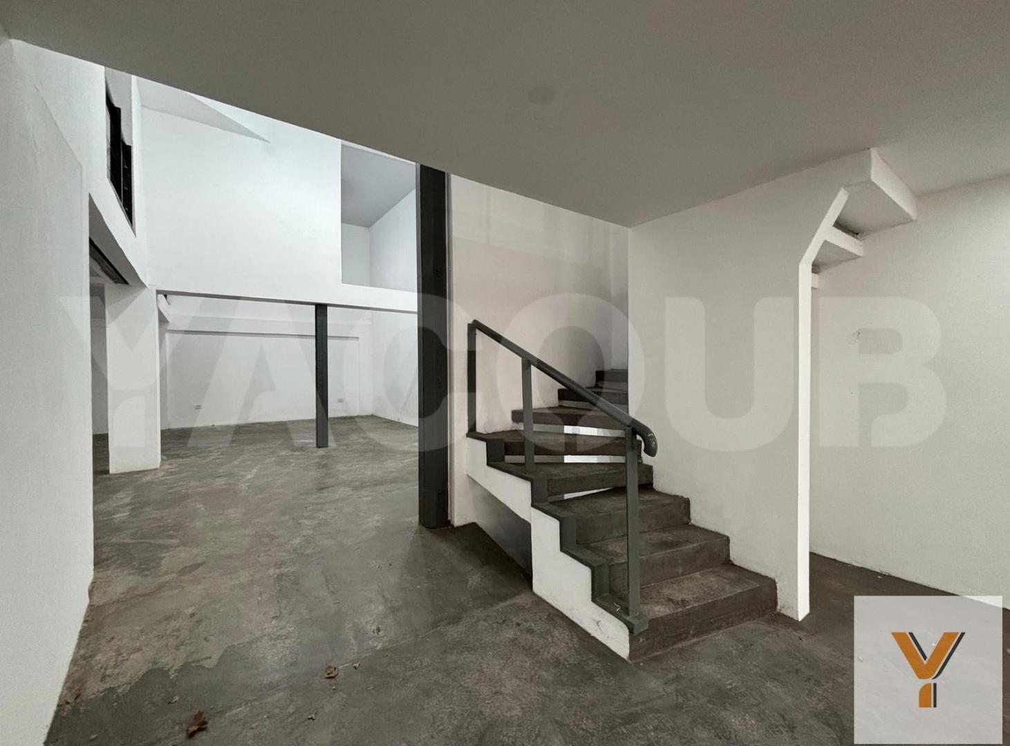 Foto de Edificio Comercial en alquiler - 3 Plantas - La Plata, imagen 1