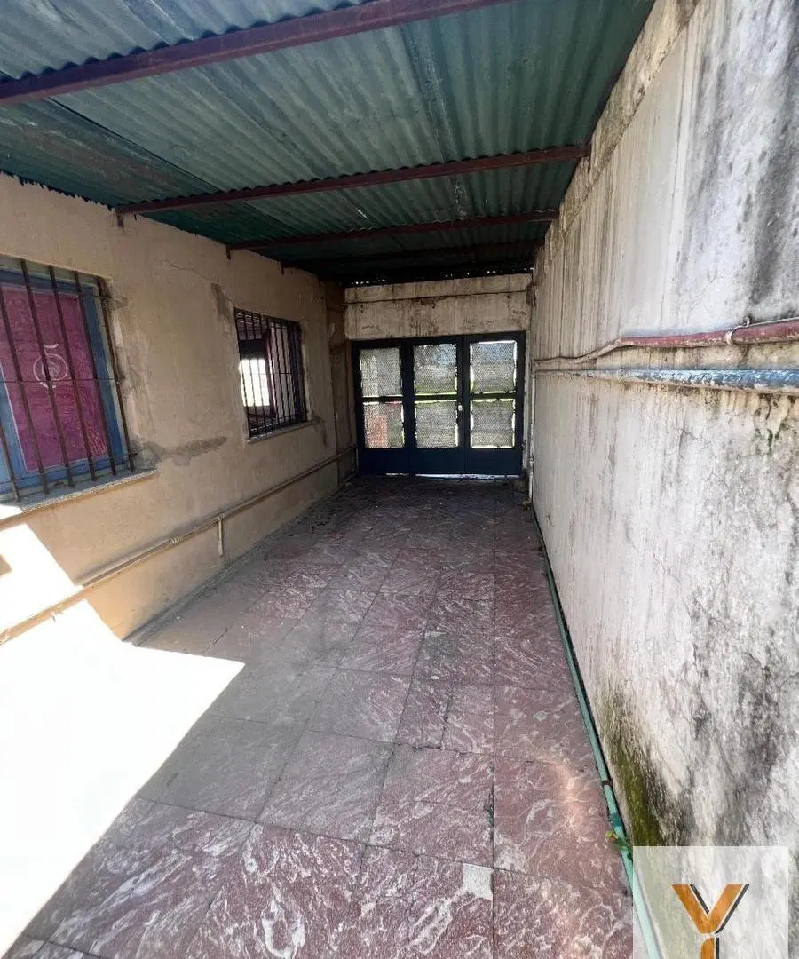 Casa en venta - 2 Dormitorios 1 Baño - La Plata 3