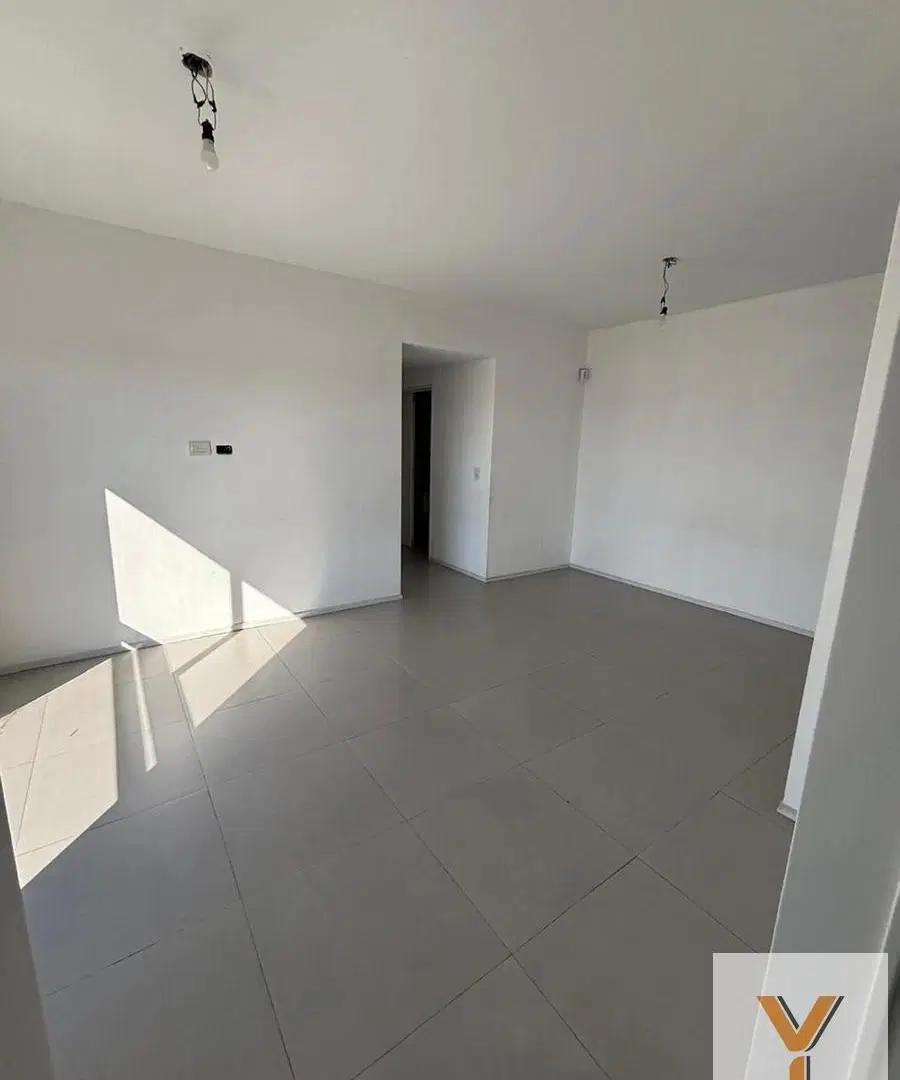 Departamento en Venta - 2 Dormitorios 1 Baño - 70mts - Monte Castro 5