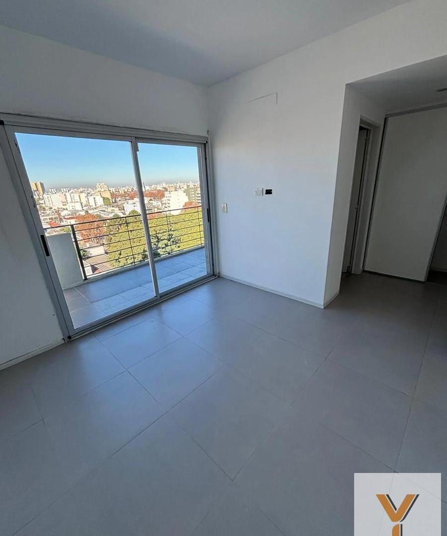 Departamento en Venta - 2 Dormitorios 1 Baño - 70mts - Monte Castro