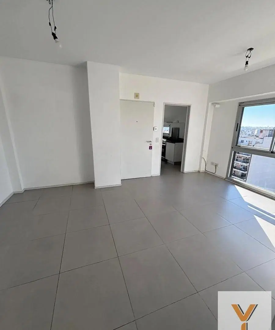 Departamento en Venta - 2 Dormitorios 1 Baño - 70mts - Monte Castro 4