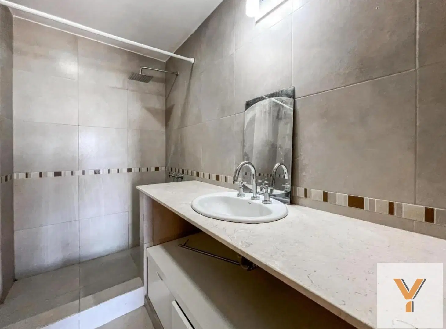 Departamento en Venta - 3 Dormitorios 2 Baños - 270mts - La Plata 2