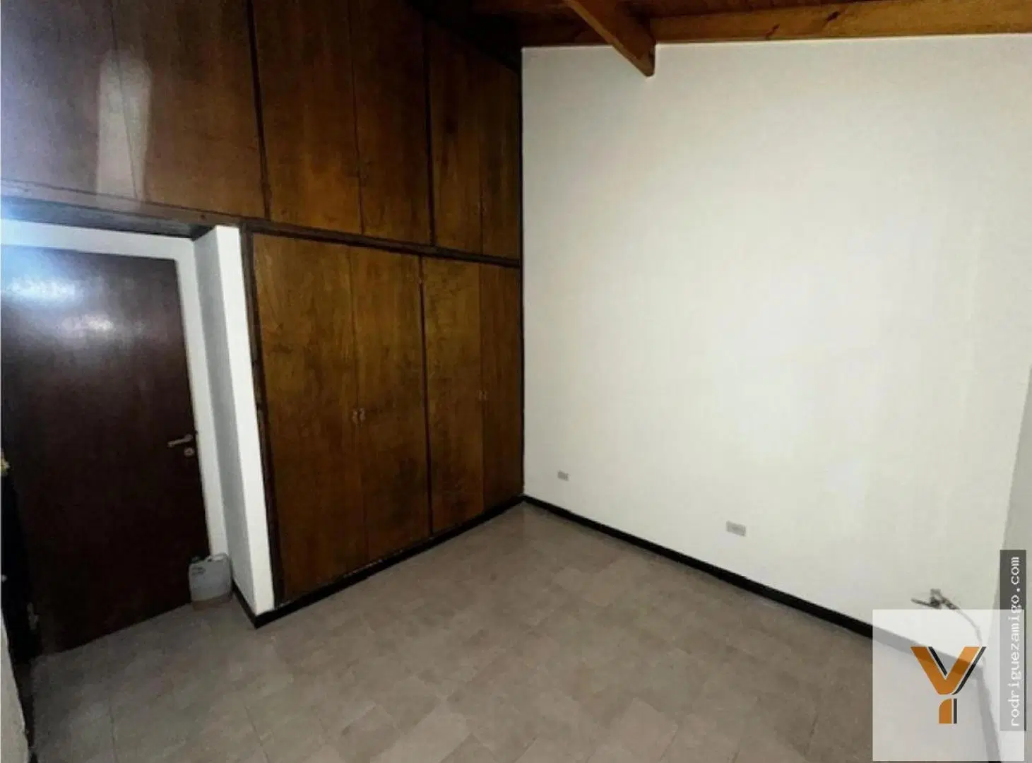 Casa en venta - 4 Dormitorios 3 Baños - Mar del Plata 4