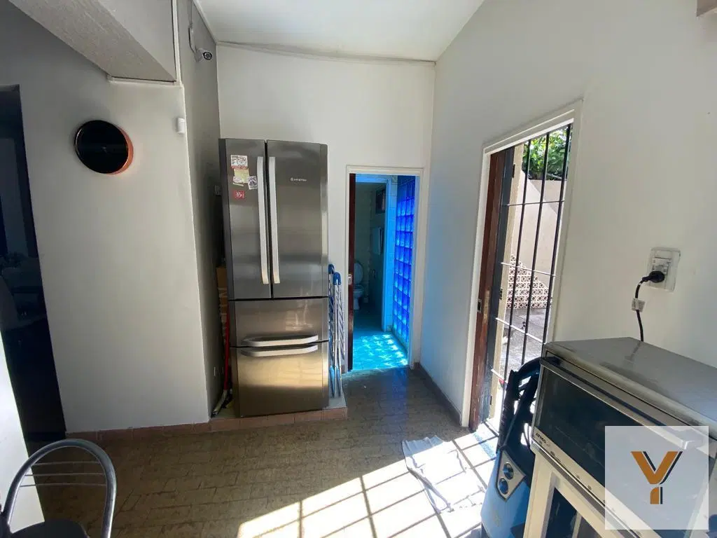 Casa en venta - 1 dormitorio 1 baño - patio y terraza - 208mts2 - Ramos Mejia 4