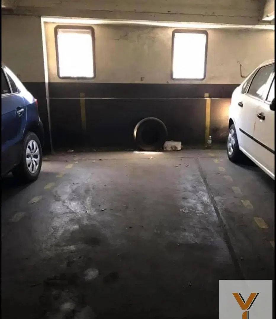 Cochera en venta - 12mts2 - Recoleta 1