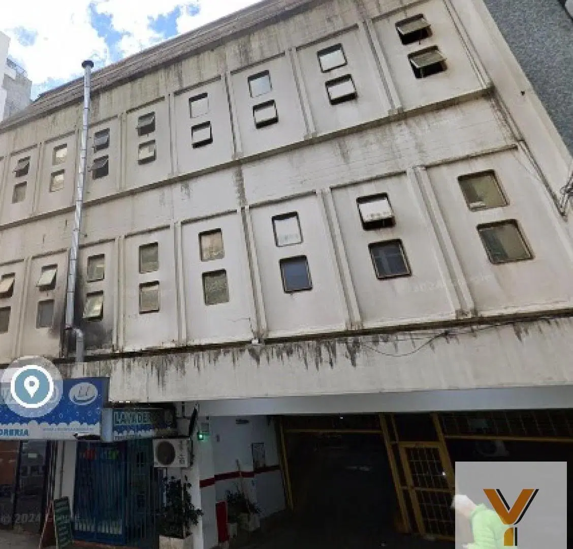 Cochera en venta - 12mts2 - Recoleta 2