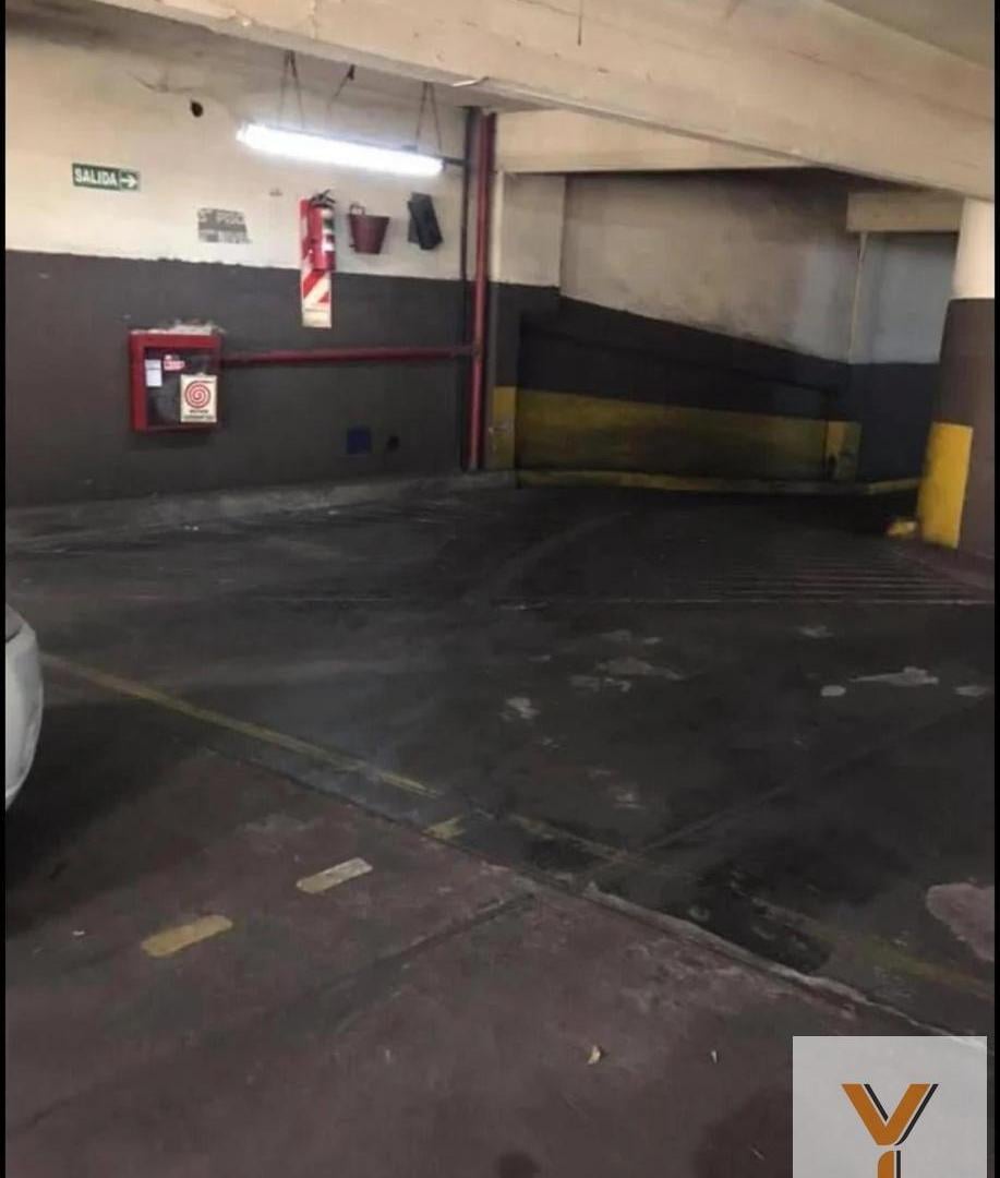 Cochera en venta - 12mts2 - Recoleta